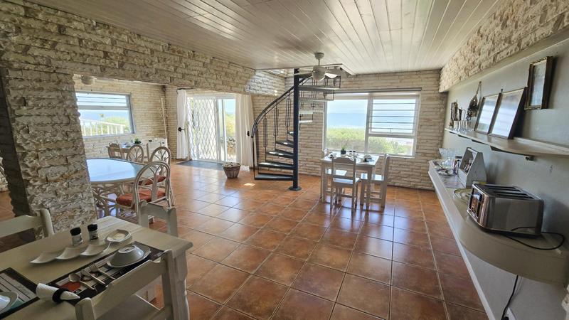 7 Bedroom Property for Sale in De Kelders Western Cape